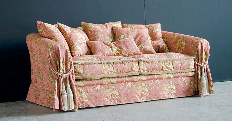 Двухместный тканевый диван Vicente Classic